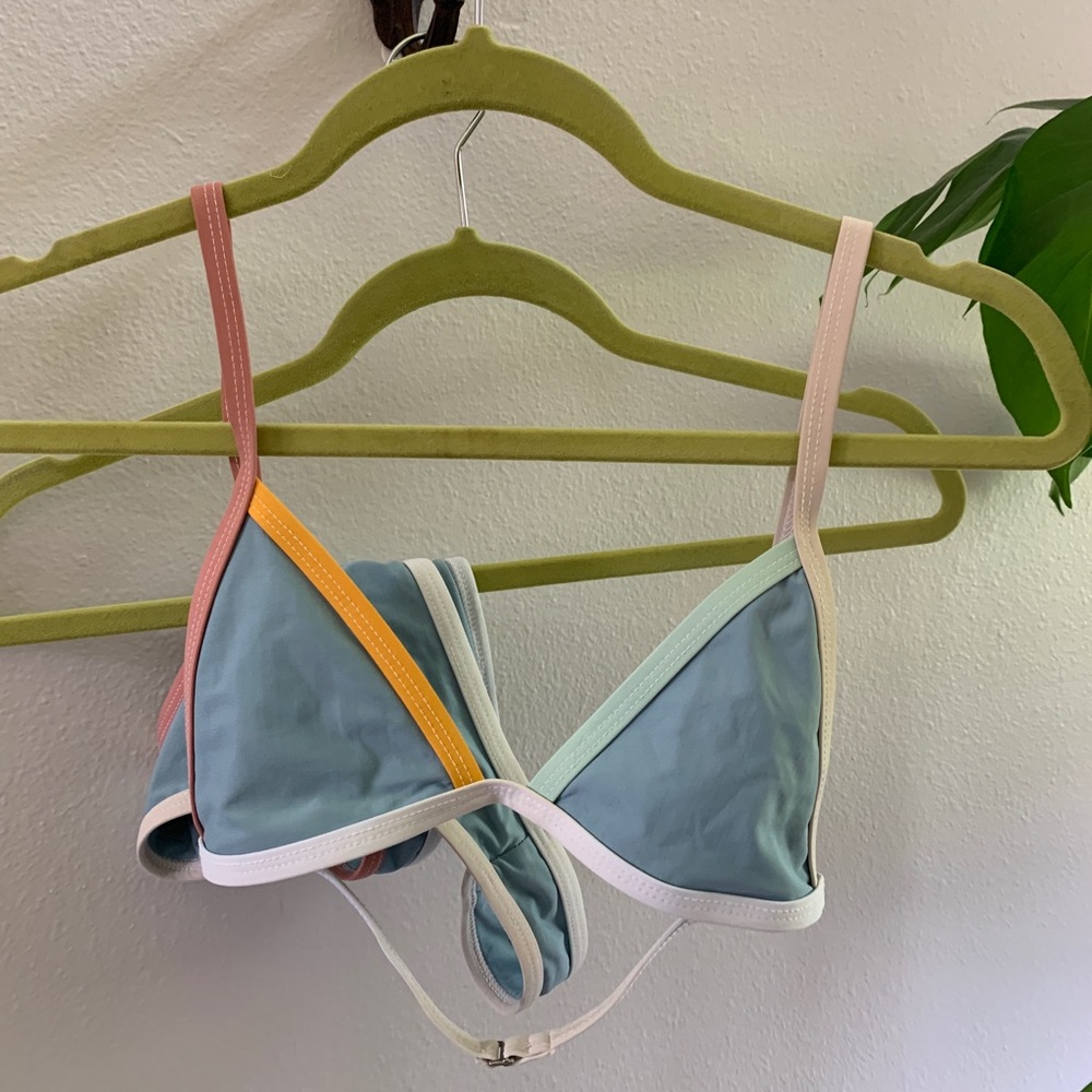 TAVIK JETT Top - Color Blocked Dusty Blue